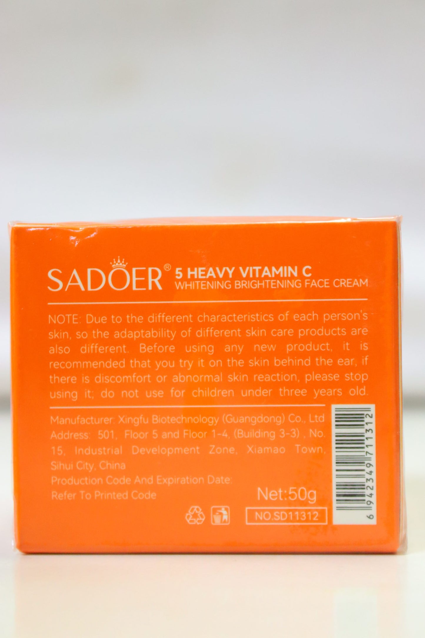 Sadoer 5 In 1 Active Vitamin C + Niacinamide Face Cream – Whitening And Brightening