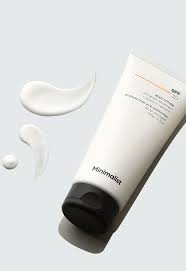 Minimalist SPF 30 Body Lotion With Vitamin E, Gylcerin & Green Tea Extract (150 g)