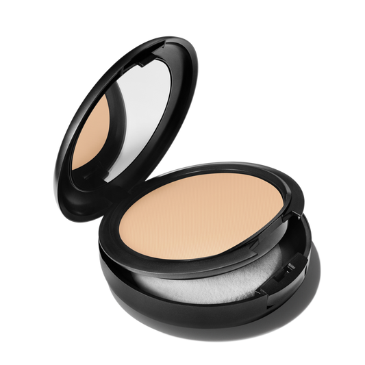 MAC Studio Fix Powder Plus Foundation NC20